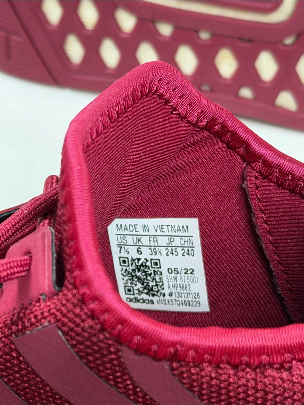 Adidas NMD_R1 Women’s 7.5 Burgundy Boost Knit Sneakers Running Shoes Casual - Picture 3 of 11